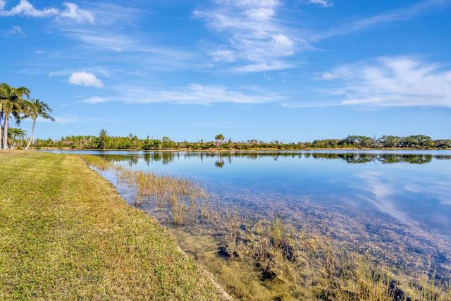 2716 San Andros, West Palm Beach, FL 33411