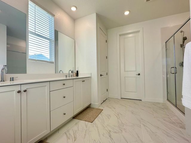 1770 Flaxen Ct, Manteca, CA 95337