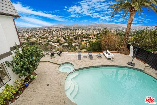 3485 Ridgeford Drive, Westlake Village, CA 91361