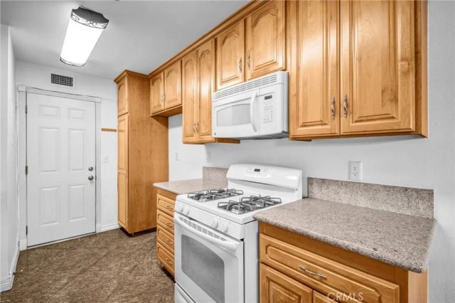 12310 Runnymede 1, North Hollywood, CA 91605