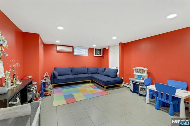 379 Wildrose Avenue, Bergenfield, NJ 07621