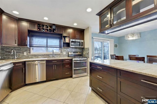 379 Wildrose Avenue, Bergenfield, NJ 07621