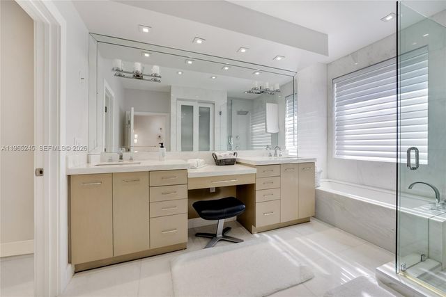 1366 W Harbor Vw W, Hollywood, FL 33019