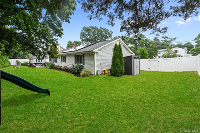 821 Peconic Street, Ronkonkoma, NY 11779
