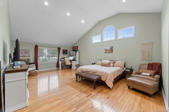 821 Peconic Street, Ronkonkoma, NY 11779
