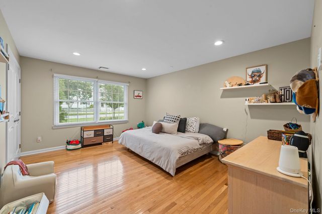 821 Peconic Street, Ronkonkoma, NY 11779