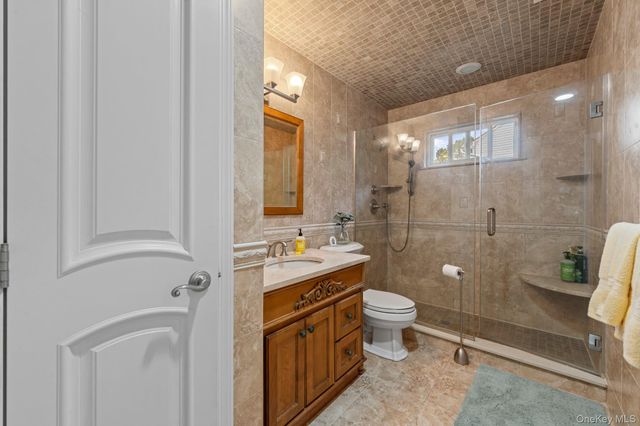 821 Peconic Street, Ronkonkoma, NY 11779