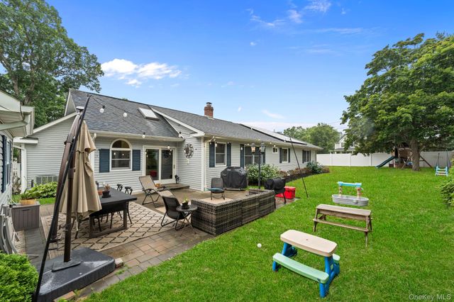 821 Peconic Street, Ronkonkoma, NY 11779