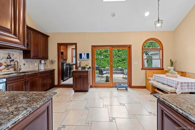 821 Peconic Street, Ronkonkoma, NY 11779