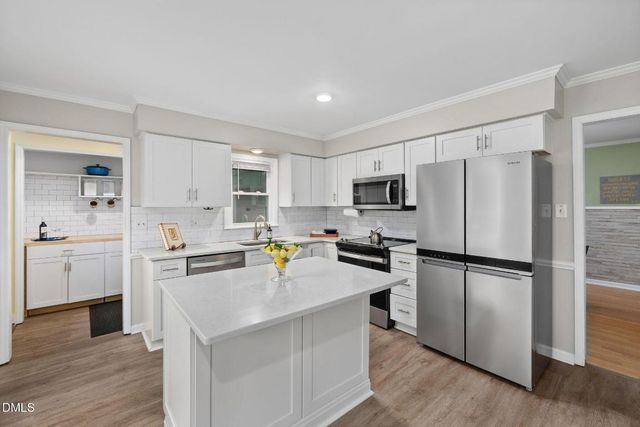 3116 Avondale Court, Raleigh, NC 27613