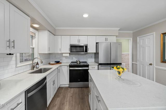 3116 Avondale Court, Raleigh, NC 27613