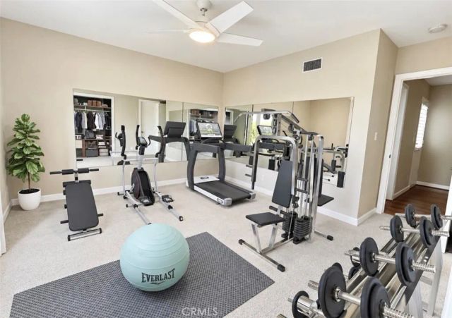 16972 Oak View Drive, Encino, CA 91436