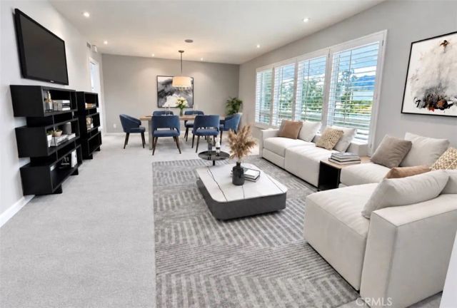16972 Oak View Drive, Encino, CA 91436