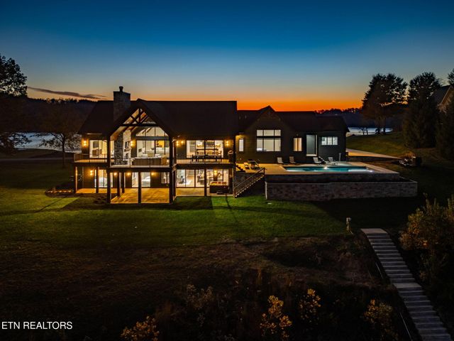 135 Crown Jewel Lane, Lafollette, TN 37766