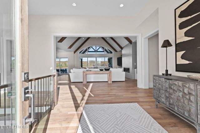 135 Crown Jewel Lane, Lafollette, TN 37766