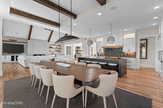 135 Crown Jewel Lane, Lafollette, TN 37766