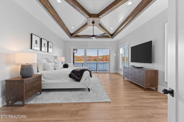 135 Crown Jewel Lane, Lafollette, TN 37766