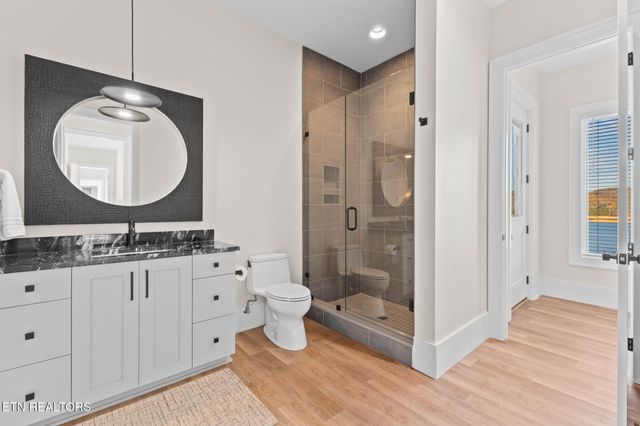 135 Crown Jewel Lane, Lafollette, TN 37766