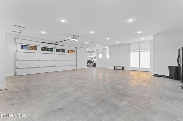 135 Crown Jewel Lane, Lafollette, TN 37766