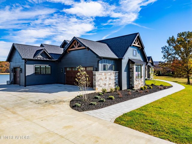 135 Crown Jewel Lane, Lafollette, TN 37766