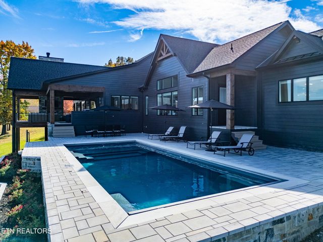 135 Crown Jewel Lane, Lafollette, TN 37766