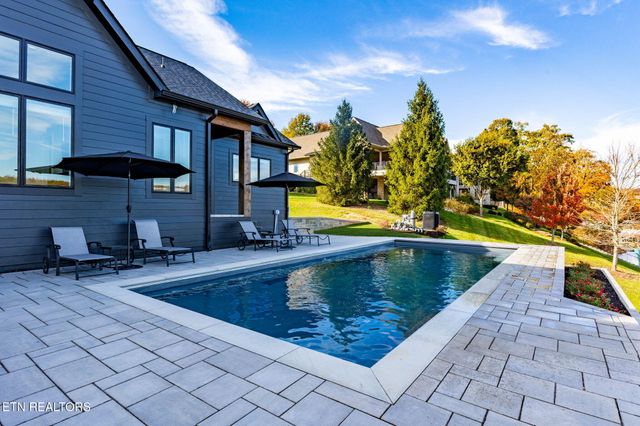 135 Crown Jewel Lane, Lafollette, TN 37766