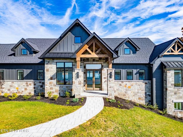 135 Crown Jewel Lane, Lafollette, TN 37766