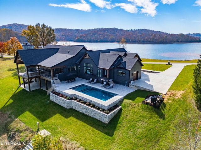 135 Crown Jewel Lane, Lafollette, TN 37766