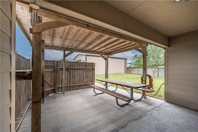 501 Jane St, Corpus Christi, TX 78418