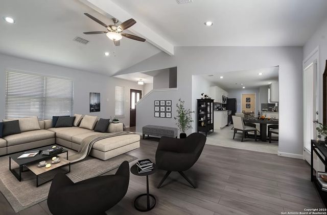 7246 FLAMING FOREST ST, San Antonio, TX 78250