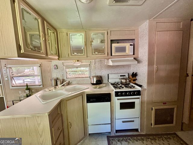 345 Hidden Valley Road, Cleveland, GA 30528