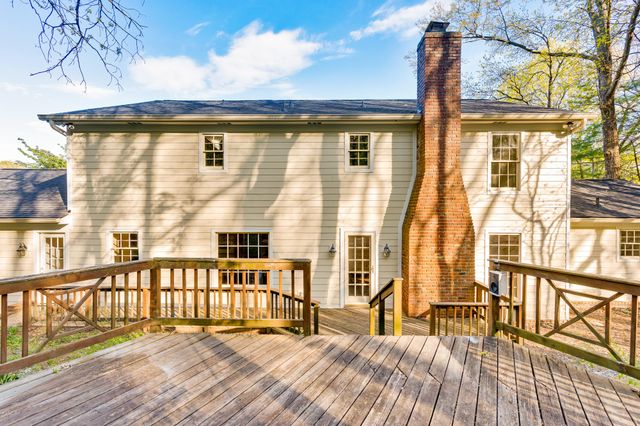 408 Fort Trace Road, Lookout Mountain, GA 30750