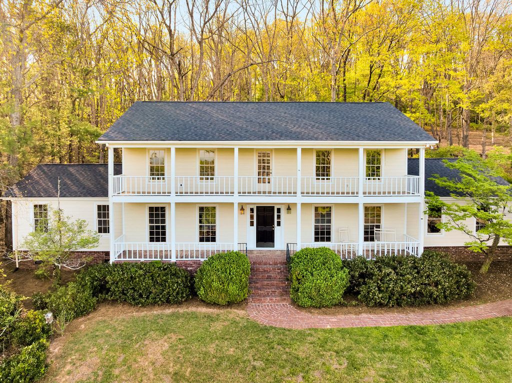 408 Fort Trace Road, Lookout Mountain, GA 30750