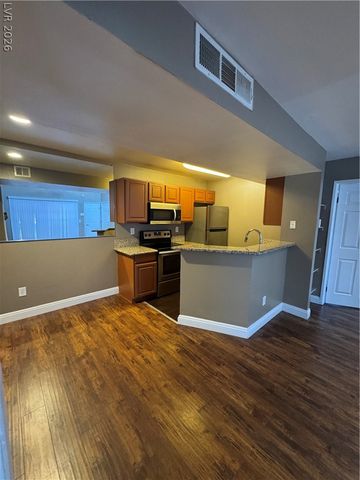 5146 South JONES BL Boulevard 201, Las Vegas, NV 89118