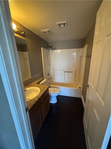 5146 South JONES BL Boulevard 201, Las Vegas, NV 89118