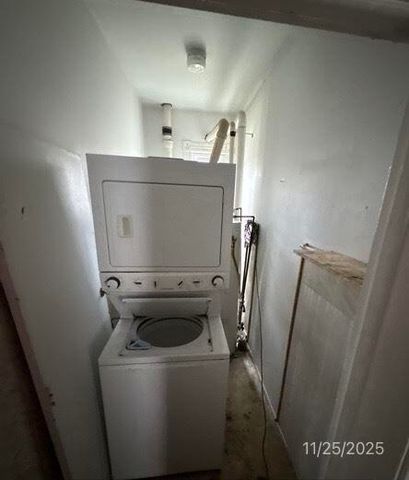 1410 AVE J, Council Bluffs, IA 51501