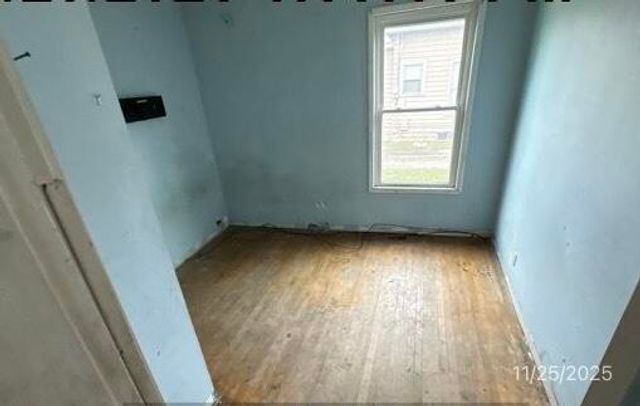 1410 AVE J, Council Bluffs, IA 51501