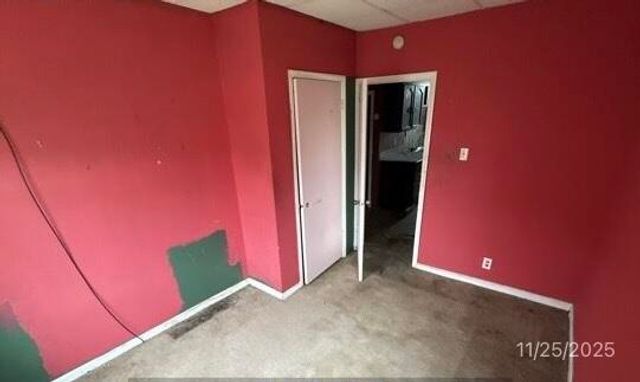 1410 AVE J, Council Bluffs, IA 51501