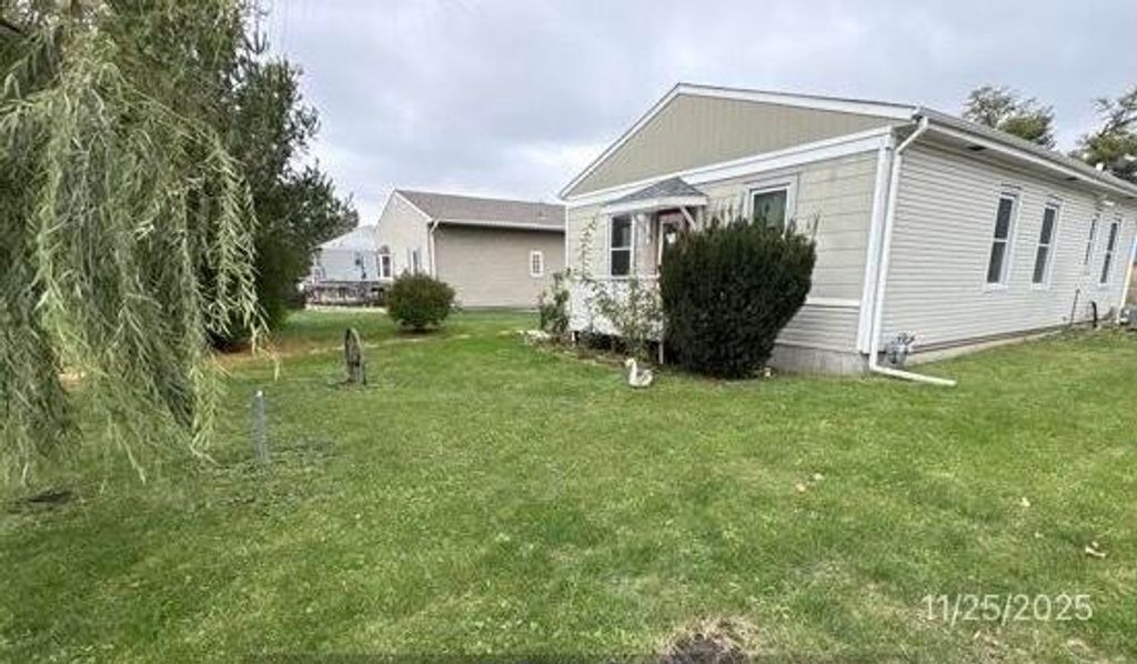 1410 AVE J, Council Bluffs, IA 51501