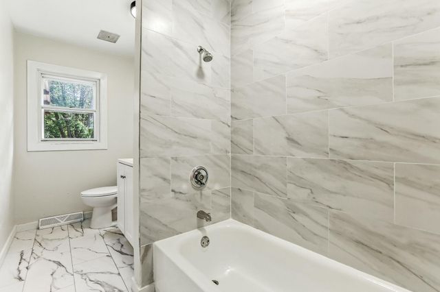 2872 Jackson Street, Little Canada, MN 55117