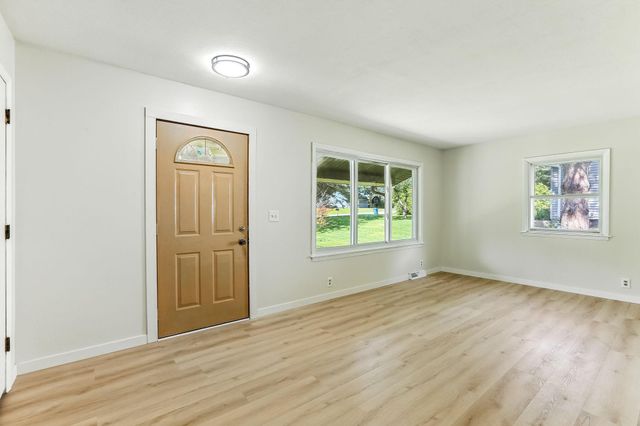 2872 Jackson Street, Little Canada, MN 55117