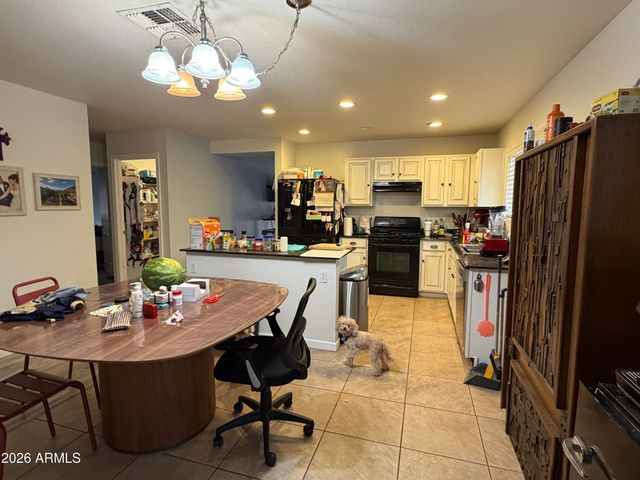 1117 E GWEN Street, Phoenix, AZ 85042