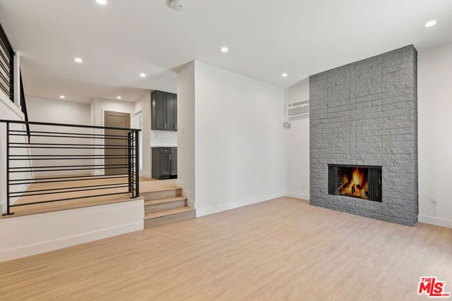3314 S MENTONE Avenue 5, Los Angeles, CA 90034