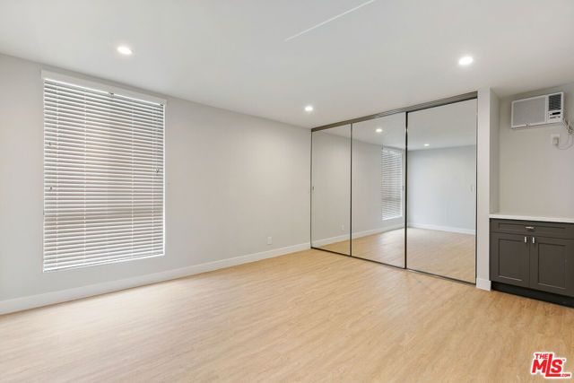 3314 S MENTONE Avenue 5, Los Angeles, CA 90034