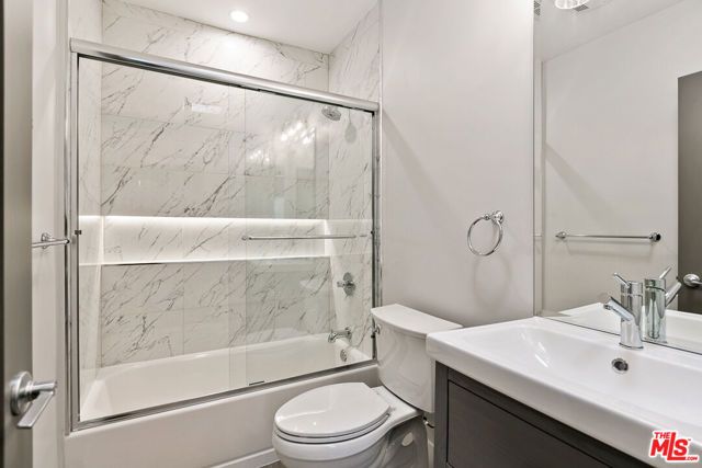3314 S MENTONE Avenue 5, Los Angeles, CA 90034
