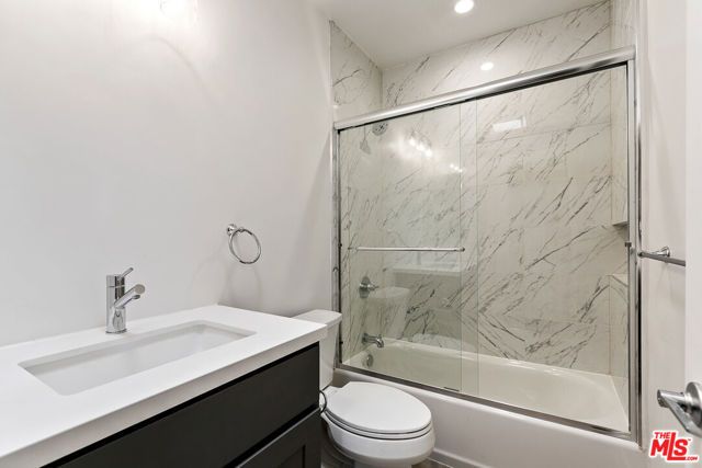 3314 S MENTONE Avenue 5, Los Angeles, CA 90034