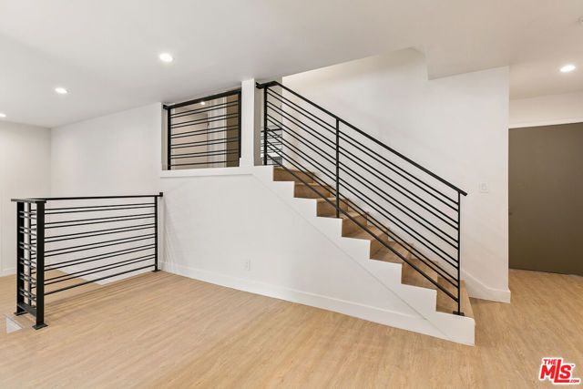 3314 S MENTONE Avenue 5, Los Angeles, CA 90034