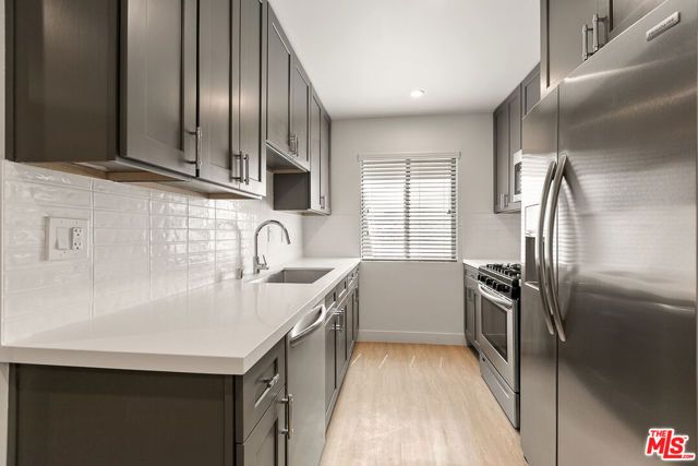 3314 S MENTONE Avenue 5, Los Angeles, CA 90034