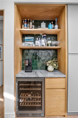 184 E Bay, Costa Mesa, CA 92627