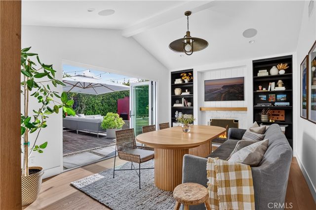 184 E Bay, Costa Mesa, CA 92627